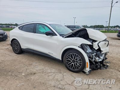 Czwarte zdjęcie samochodu z boku: 2025 FORD MUSTANG MACH-E PREMIUM VIN:3FMTK3SU2SMA41492 - miniatura