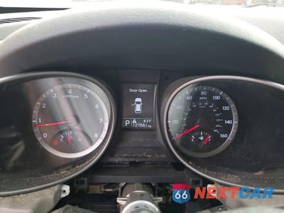 Zdjęcie 9 z 13 samochodu: 2015 HYUNDAI SANTA FE SPORT 2.4L VIN:5XYZUDLB6FG277142 - miniatura