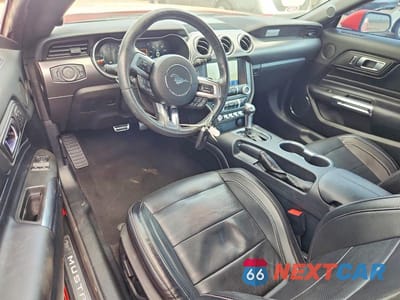 Zdjęcie 8 z 12 samochodu: 2021 FORD MUSTANG VIN:1FA6P8TH8M5113909 - miniatura