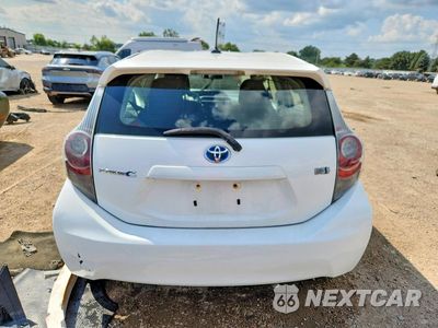 Zdjęcie 6 z 13 samochodu: 2012 TOYOTA PRIUS C THREE VIN:JTDKDTB35C1004162 - miniatura