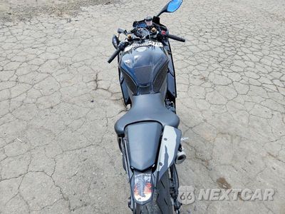 Zdjęcie 6 z 9 samochodu: 2022 YAMAHA YZFR7 VIN:JYARM38E3NA002450 - miniatura