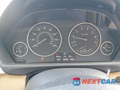 Zdjęcie 9 z 12 samochodu: 2018 BMW 320 I VIN:WBA8E1G57JNU90269 - miniatura