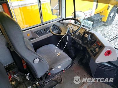 Piąte zdjęcie samochodu w środku: 2013 IC CORPORATION 3000 RE VIN:4DRBWAAN6DB300834 - miniatura
