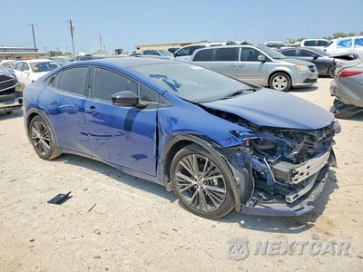 Czwarte zdjęcie samochodu z boku: 2026 TOYOTA PRIUS XLE VIN:JTDACAAU7T3076059 - miniatura