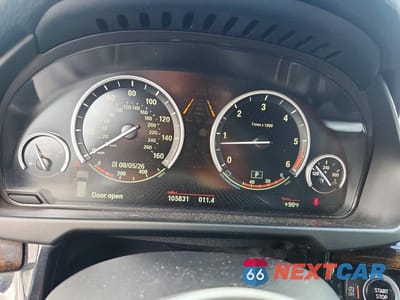Zdjęcie 9 z 13 samochodu: 2015 BMW X5 XDRIVE35D VIN:5UXKS4C59F0N07892 - miniatura