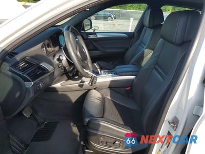 Zdjęcie 7 z 13 samochodu: 2011 BMW X6 XDRIVE50I VIN:5UXFG8C51BLZ96730 - miniatura