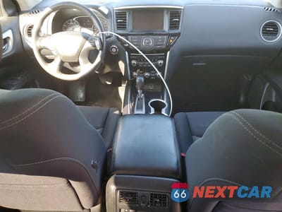 Zdjęcie 8 z 13 samochodu: 2018 NISSAN PATHFINDER SV VIN:5N1DR2MN6JC605483 - miniatura