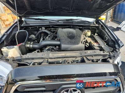 Zdjęcie 11 z 12 samochodu: 2016 TOYOTA TACOMA SR5 V6 VIN:3TMCZ5AN2GM002320 - miniatura