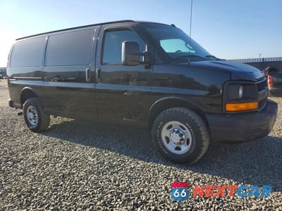 Czwarte zdjęcie samochodu z boku: 2016 CHEVROLET EXPRESS 2500 CARGO DELIVERY VAN VIN:1GCWGAFG2G1259674 - miniatura