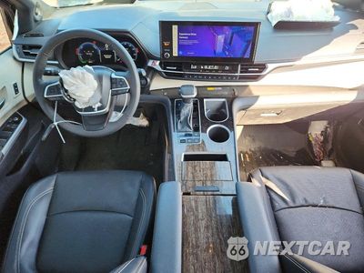 Zdjęcie 8 z 14 samochodu: 2025 TOYOTA SIENNA PLATINUM 7-PASSENGER VIN:5TDESKFC5SS195008 - miniatura