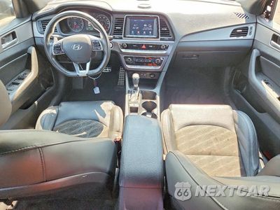 Zdjęcie 8 z 13 samochodu: 2018 HYUNDAI SONATA SPORT VIN:5NPE34AF5JH605580 - miniatura