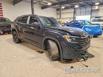 Czwarte zdjęcie samochodu z boku: 2026 VOLKSWAGEN ATLAS CROSS SPORT SEL R-LINE BLACK VIN:1V2AC2CA1TC214461 - miniatura