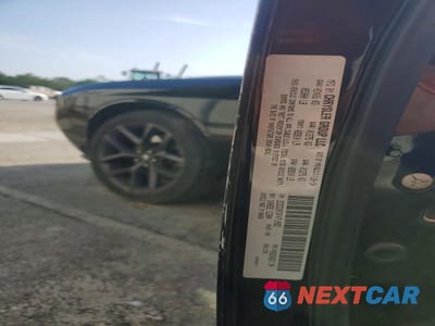 Zdjęcie 12 z 12 samochodu: 2015 DODGE CHALLENGER SXT VIN:2C3CDZATXFH710952 - miniatura