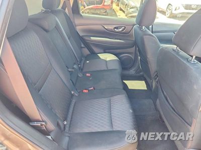 Zdjęcie 11 z 13 samochodu: 2019 NISSAN ROGUE SV VIN:KNMAT2MV9KP556749 - miniatura