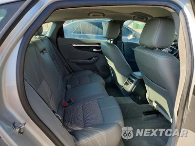 Zdjęcie 10 z 12 samochodu: 2018 CHEVROLET IMPALA LT VIN:2G1105S33J9175769 - miniatura