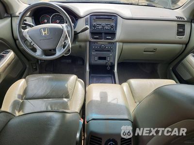 Zdjęcie 8 z 13 samochodu: 2006 HONDA PILOT EX VIN:2HKYF18686H523598 - miniatura