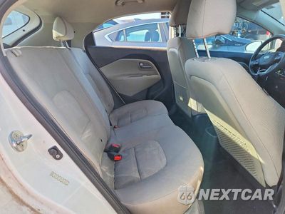 Zdjęcie 10 z 12 samochodu: 2014 KIA RIO LX VIN:KNADM5A35E6420043 - miniatura