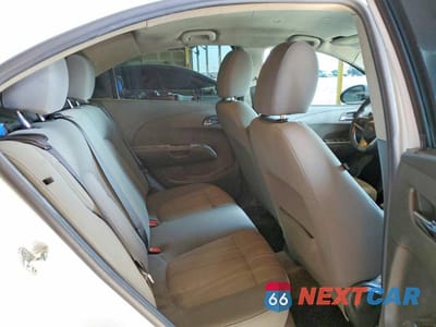 Zdjęcie 10 z 12 samochodu: 2012 CHEVROLET SONIC LT VIN:1G1JC5SH0C4103873 - miniatura