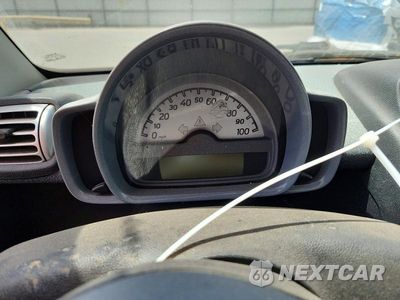 Zdjęcie 9 z 12 samochodu: 2009 SMART FORTWO PURE VIN:WMEEJ31X09K223531 - miniatura