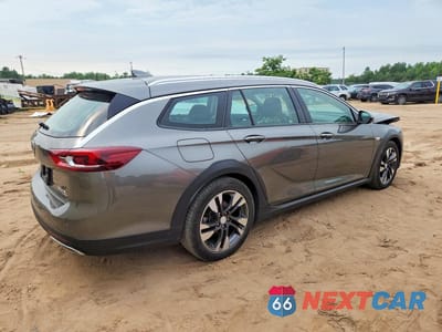 Trzecie zdjęcie samochodu z tyłu: 2018 BUICK REGAL TOURX ESSENCE VIN:W04GV8SX3J1135164 - miniatura