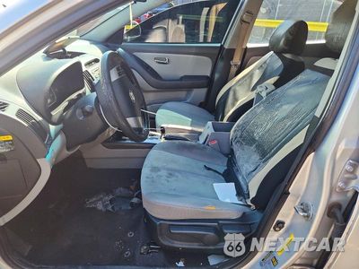 Zdjęcie 7 z 12 samochodu: 2010 HYUNDAI ELANTRA GLS VIN:KMHDU4AD6AU082434 - miniatura