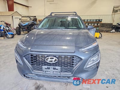 Piąte zdjęcie samochodu w środku: 2018 HYUNDAI KONA SEL VIN:KM8K2CAA5JU098024 - miniatura