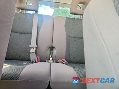 Zdjęcie 10 z 13 samochodu: 2001 TOYOTA RAV4 BASE VIN:JTEHH20V910105006 - miniatura