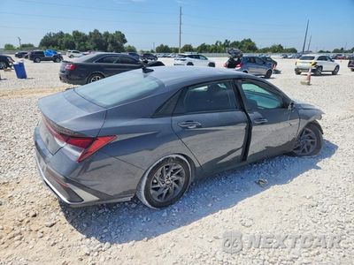 Trzecie zdjęcie samochodu z tyłu: 2024 HYUNDAI ELANTRA SEL VIN:KMHLM4DG3RU676010 - miniatura