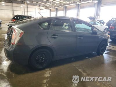 Trzecie zdjęcie samochodu z tyłu: 2013 TOYOTA PRIUS TWO VIN:JTDKN3DUXD1716381 - miniatura