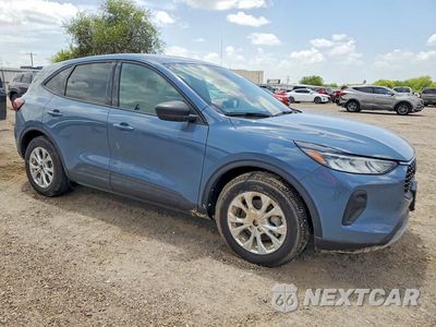 Czwarte zdjęcie samochodu z boku: 2025 FORD ESCAPE ACTIVE VIN:1FMCU0GN2SUB48340 - miniatura