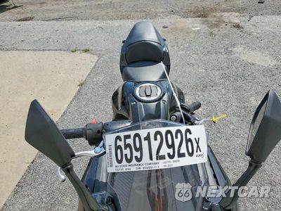 Piąte zdjęcie samochodu w środku: 2025 KAWASAKI EX650 R VIN:ML5EXER13SDAE6372 - miniatura