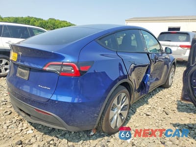 Trzecie zdjęcie samochodu z tyłu: 2021 TESLA MODEL Y VIN:5YJYGDEE8MF063817 - miniatura