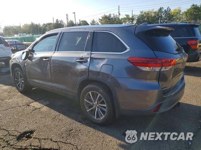 Drugie zdjęcie samochodu z przodu: 2019 TOYOTA HIGHLANDER XLE VIN:5TDJZRFH9KS989718 - miniatura