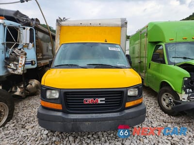 Piąte zdjęcie samochodu w środku: 2017 GMC SAVANA CUTAWAY G3500 VIN:1GD37TCG0H1171769 - miniatura