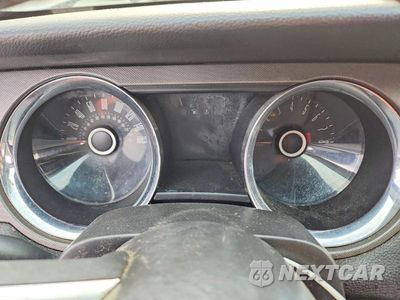 Zdjęcie 9 z 12 samochodu: 2014 FORD MUSTANG VIN:1ZVBP8AM4E5319106 - miniatura