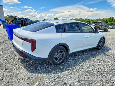 Trzecie zdjęcie samochodu z tyłu: 2025 KIA K4 LXS VIN:3KPFT4DE6SE177032 - miniatura