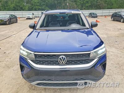 Piąte zdjęcie samochodu w środku: 2022 VOLKSWAGEN TAOS S VIN:3VVDX7B27NM011801 - miniatura