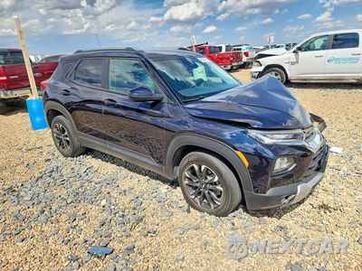 Czwarte zdjęcie samochodu z boku: 2021 CHEVROLET TRAILBLAZER LT VIN:KL79MPS21MB093640 - miniatura