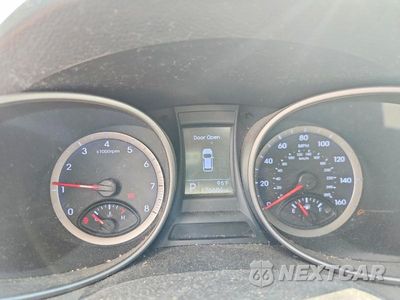 Zdjęcie 9 z 13 samochodu: 2016 HYUNDAI SANTA FE SE VIN:KM8SMDHF8GU154631 - miniatura