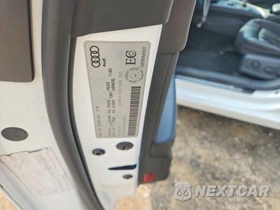 Zdjęcie 12 z 12 samochodu: 2017 AUDI A4 PREMIUM VIN:WAUANAF45HN003591 - miniatura