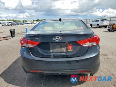 Zdjęcie 6 z 12 samochodu: 2013 HYUNDAI ELANTRA GLS VIN:KMHDH4AE5DU753240 - miniatura