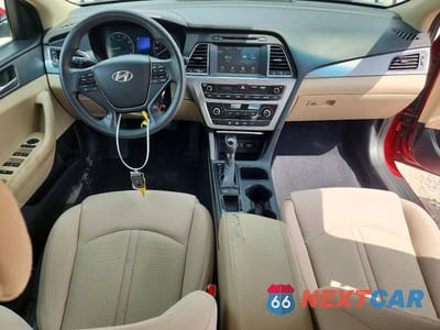 Zdjęcie 8 z 12 samochodu: 2016 HYUNDAI SONATA SE VIN:5NPE24AF0GH354060 - miniatura