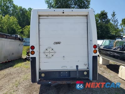 Zdjęcie 6 z 13 samochodu: 2013 ISUZU NPR HD - DELIVERY VAN VIN:JALB4T170D7W01673 - miniatura
