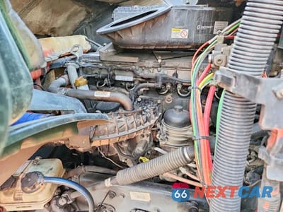 Zdjęcie 11 z 14 samochodu: 2019 FREIGHTLINER CASCADIA 126 VIN:3AKJHHDR8KSHU7271 - miniatura