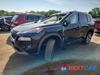 2021 NISSAN ROGUE SV 5N1AT3BB8MC833637 - główne zdjęcie licytacji z USA - miniatura