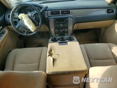 Zdjęcie 8 z 12 samochodu: 2008 CHEVROLET TAHOE C1500 VIN:1GNFC13C68J106589 - miniatura