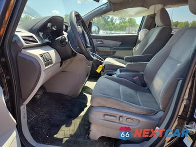 Zdjęcie 7 z 14 samochodu: 2016 HONDA ODYSSEY SE VIN:5FNRL5H38GB054166 - miniatura