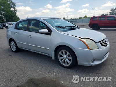 Czwarte zdjęcie samochodu z boku: 2010 NISSAN SENTRA 2.0 VIN:3N1AB6AP7AL672805 - miniatura