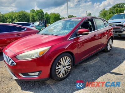 2015 FORD FOCUS TITANIUM 1FADP3N23FL227091 - główne zdjęcie licytacji z USA - miniatura