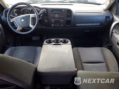 Zdjęcie 8 z 12 samochodu: 2014 CHEVROLET SILVERADO K2500 HEAVY DUTY LT VIN:1GC1KXCG7EF150045 - miniatura